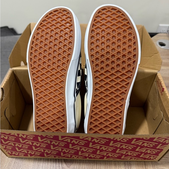 Vans Checkerboard Slip-On Wide - Picture 4 of 5